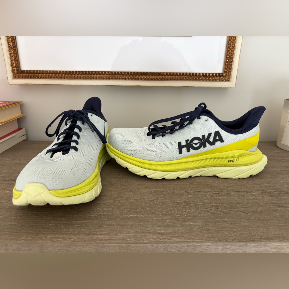 Hoka One One Mach 4 Sneakers